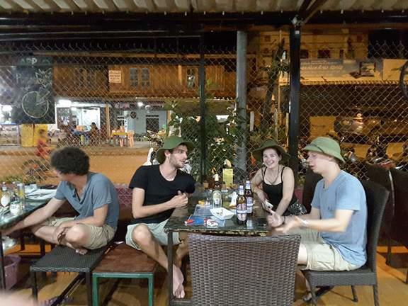 ואנג ויינג Army Barracks Guesthouse מראה חיצוני תמונה