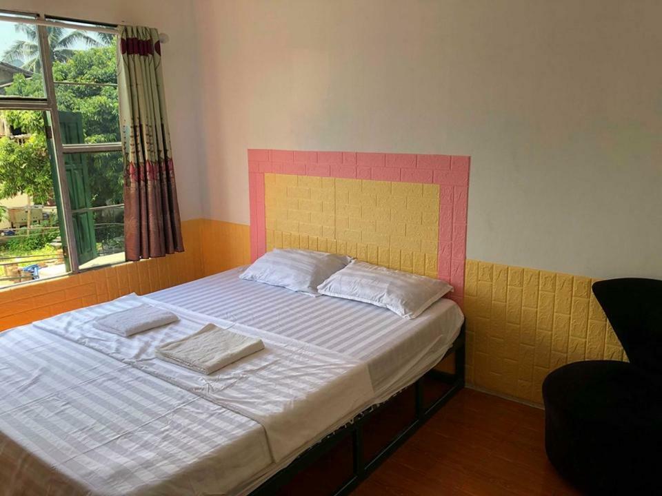 ואנג ויינג Army Barracks Guesthouse מראה חיצוני תמונה