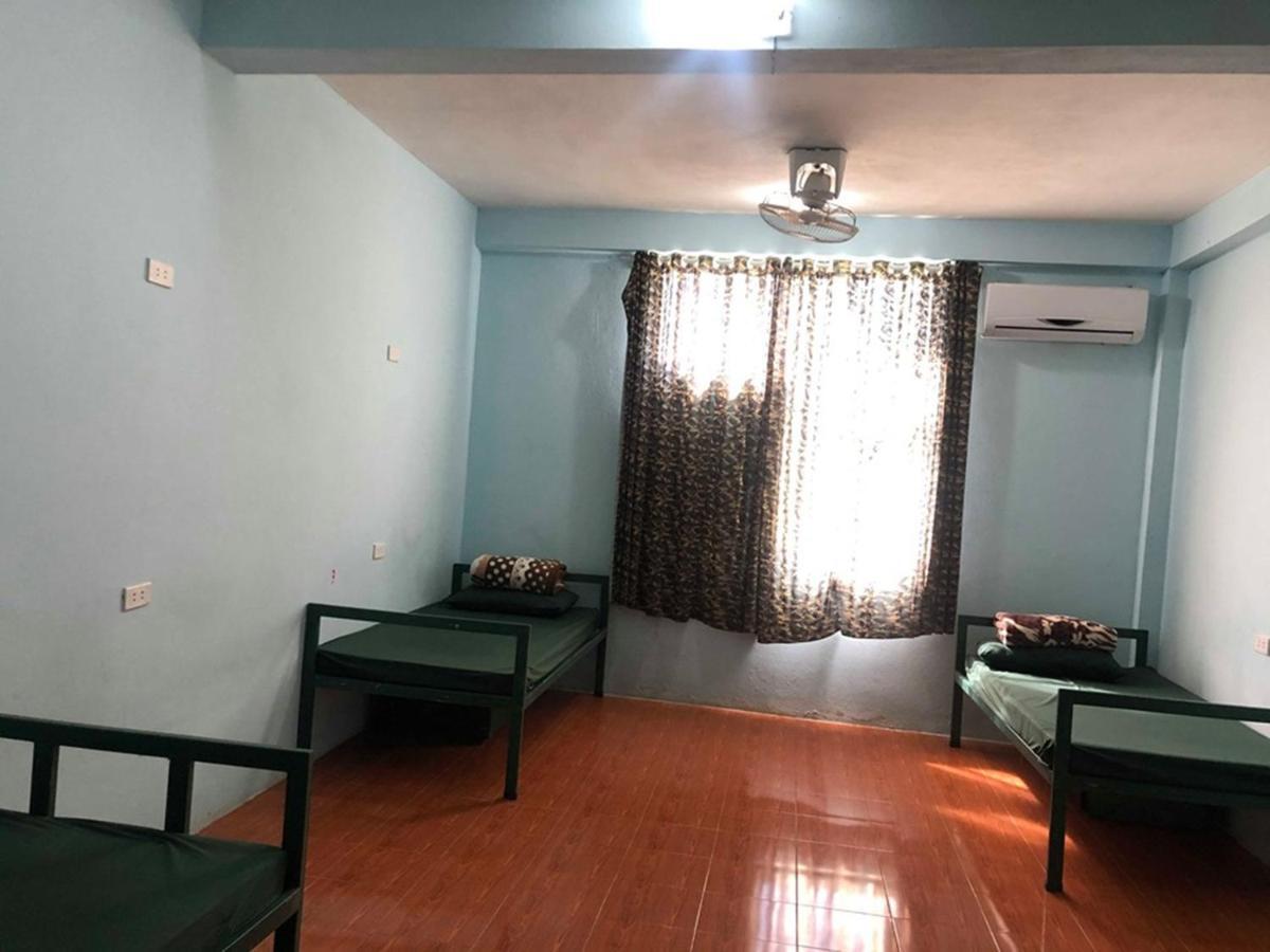 ואנג ויינג Army Barracks Guesthouse מראה חיצוני תמונה