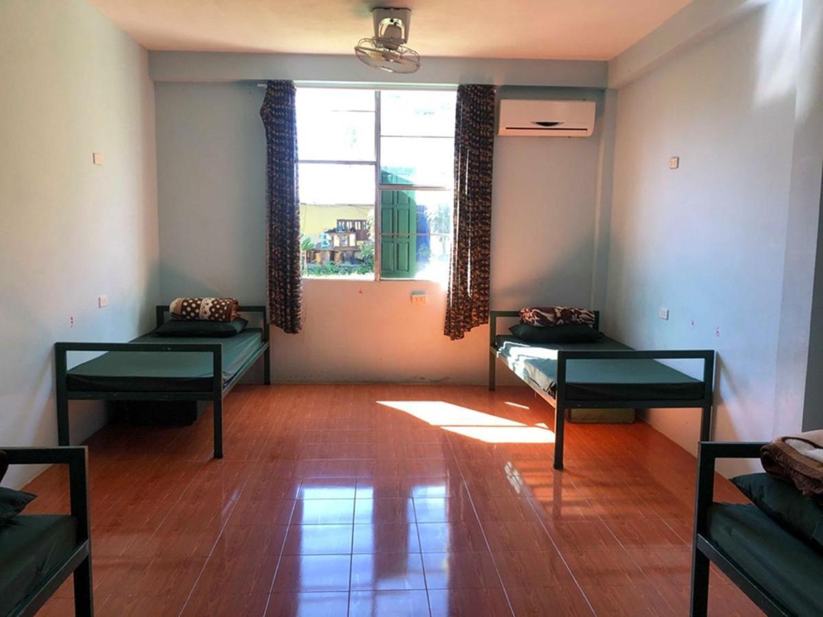 ואנג ויינג Army Barracks Guesthouse מראה חיצוני תמונה