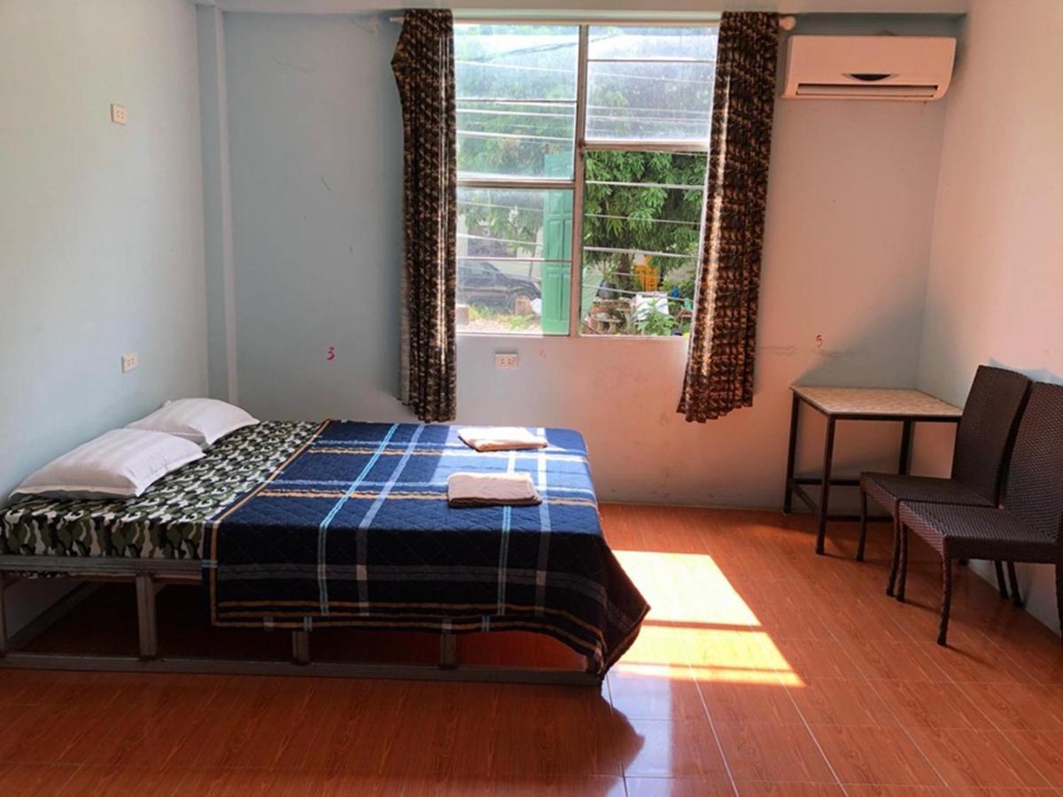 ואנג ויינג Army Barracks Guesthouse מראה חיצוני תמונה