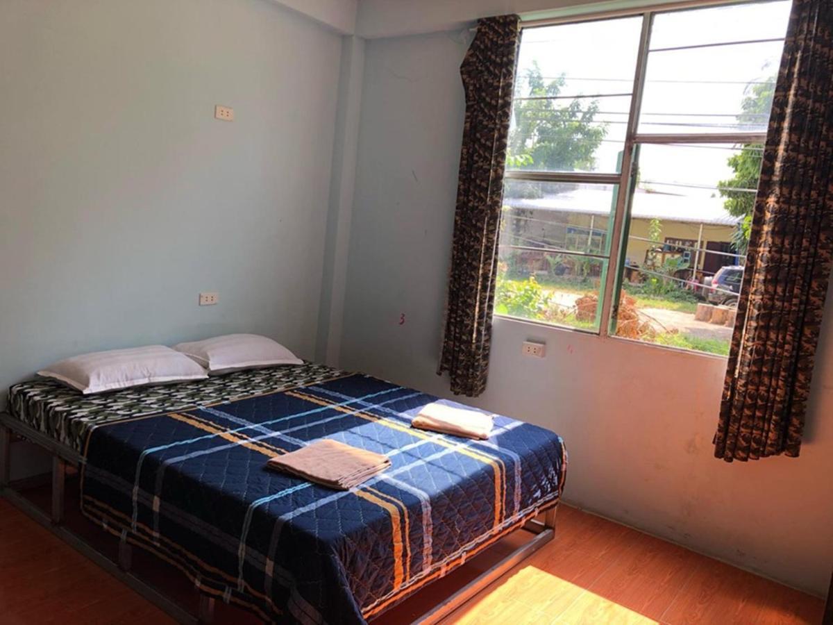 ואנג ויינג Army Barracks Guesthouse מראה חיצוני תמונה